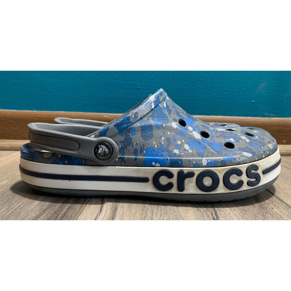 Crocs Bayaband M8 W10 Blue Paint Splater Gray Clog Sandals Summer Shoes